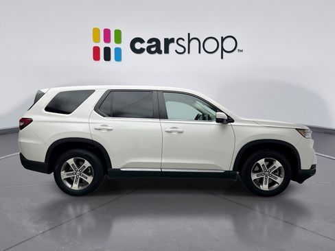 Used 2024 Honda Pilot EX-L image 6
