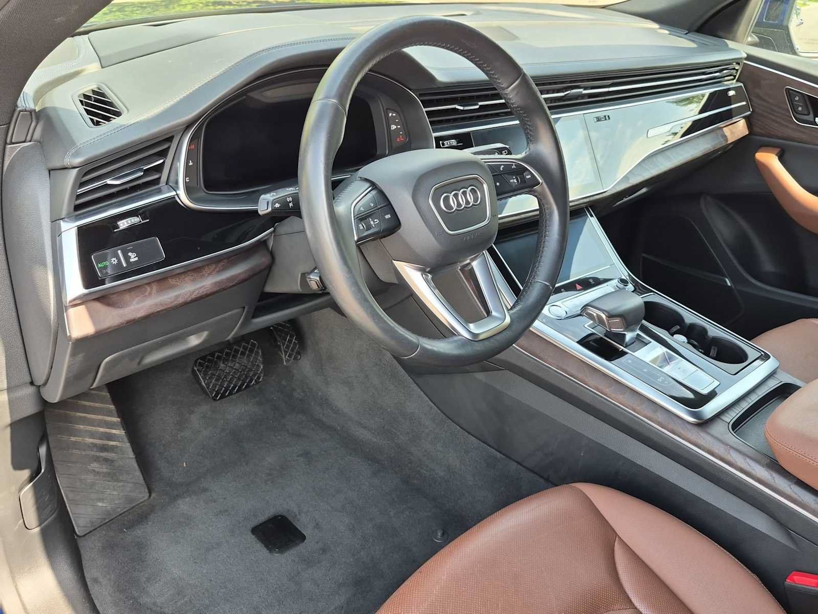 Used 2019 Audi Q8 Prestige w/ Year 1 Package AWD/4WD image 10