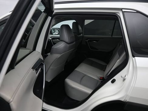 Used 2019 Toyota RAV4 Limited w/ Carpet Mat Package AWD/4WD image 32