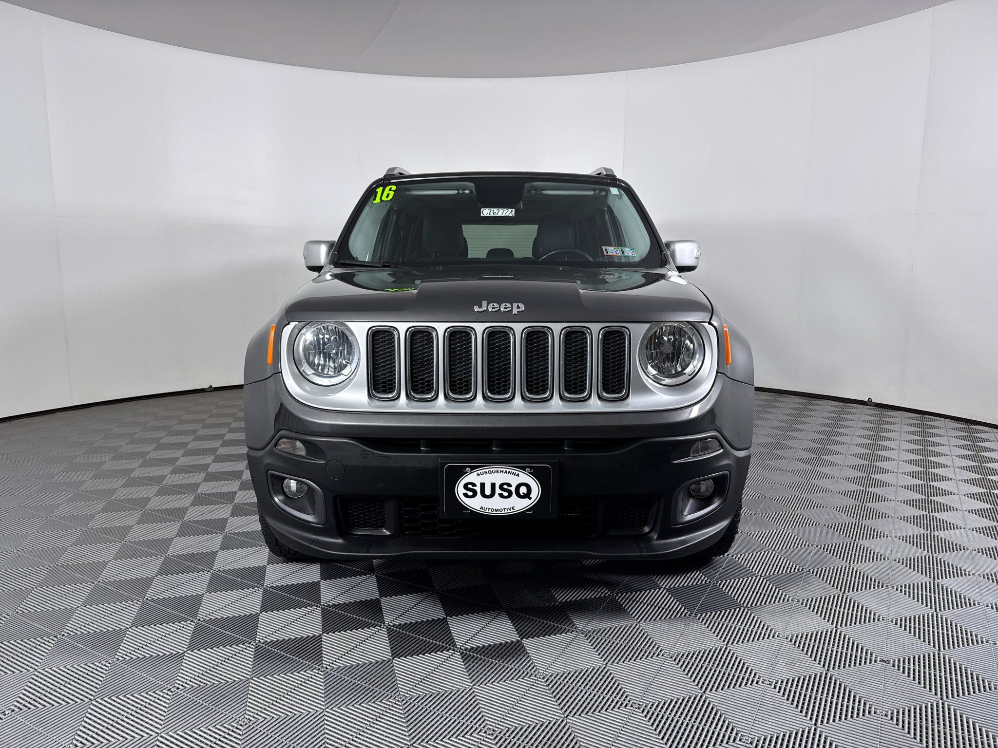 Used 2016 Jeep Renegade Limited w/ Safety & Security Group AWD/4WD image 2