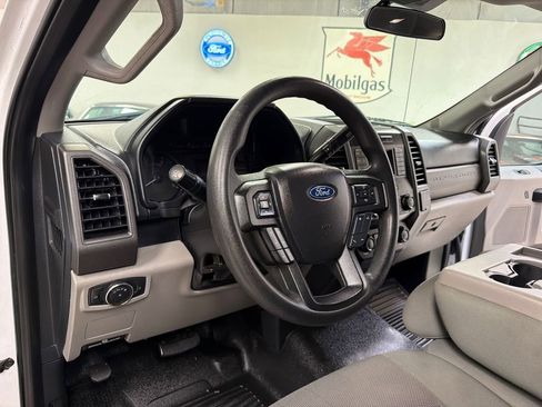 Used 2020 Ford F550 2WD Regular Cab Super Duty image 26