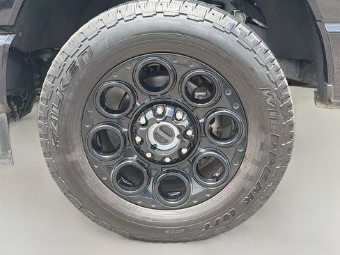 Used 2023 Ford F250 Lariat w/ Lariat Ultimate Package AWD/4WD image 33