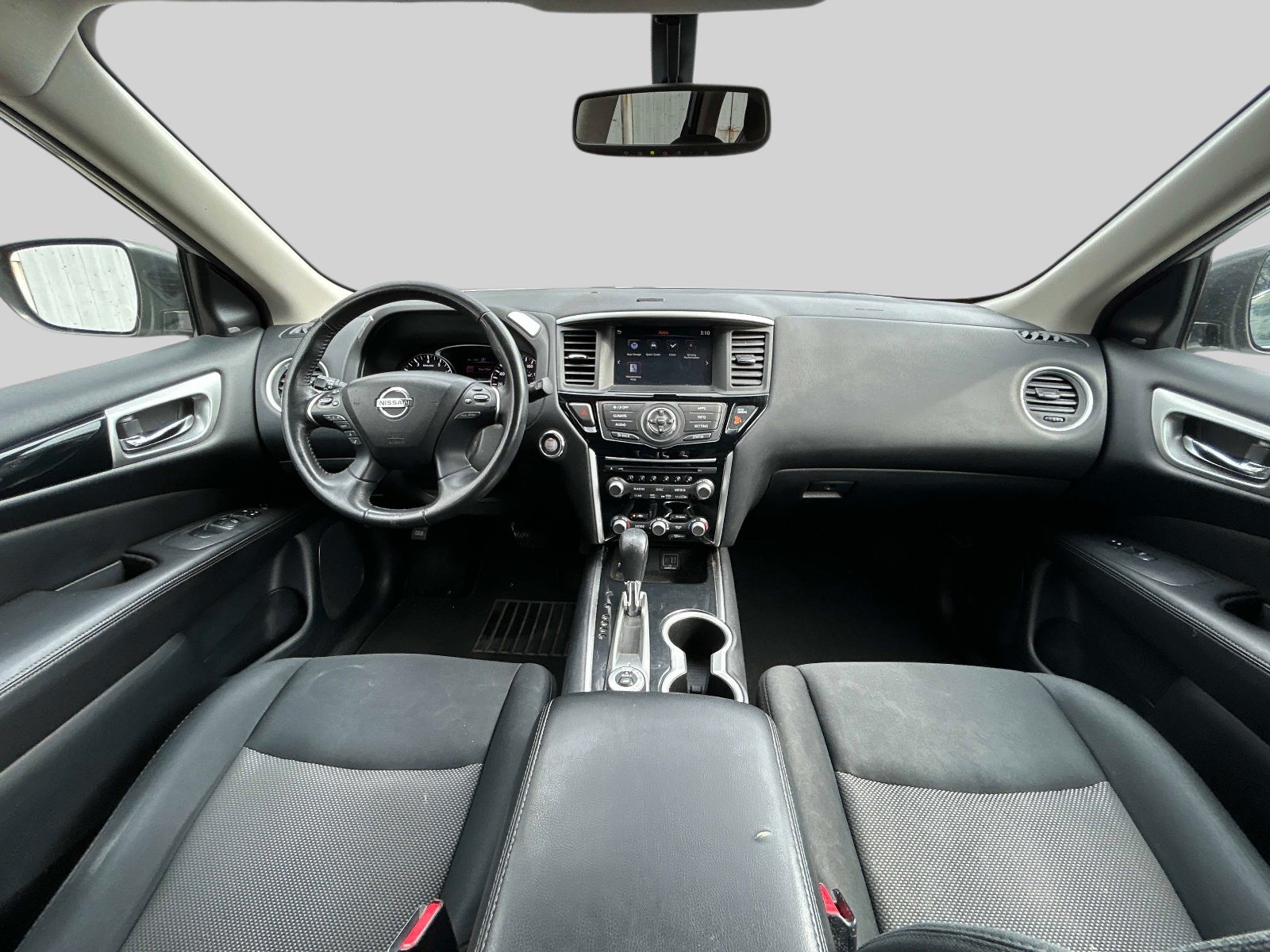 Used 2019 Nissan Pathfinder SV AWD/4WD image 16