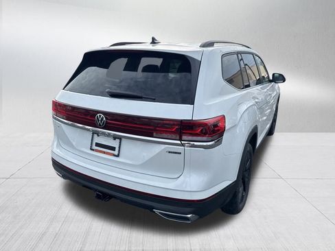 New 2026 Volkswagen Atlas SE image 5
