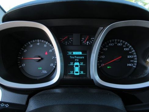 Used 2017 Chevrolet Equinox LT w/ Convenience Package image 15