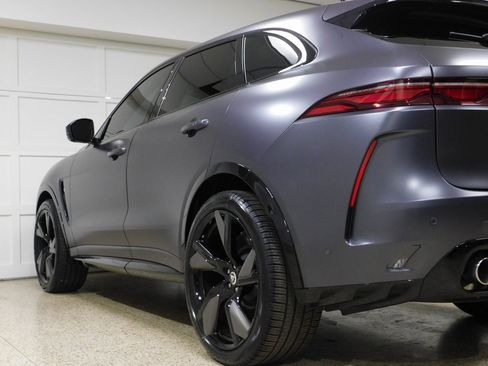 Used 2024 Jaguar F-PACE SVR image 85