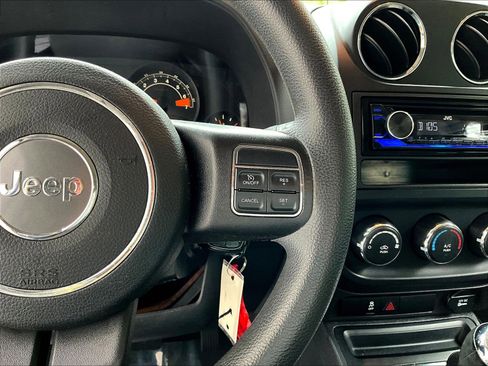 Used 2014 Jeep Patriot Sport w/ Power Value Group FWD image 12