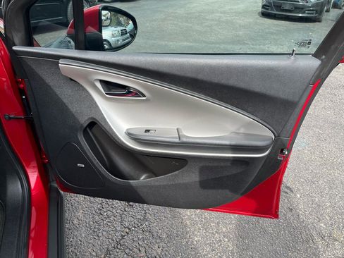 Used 2013 Chevrolet Volt Premium w/ Premium Trim Package image 31