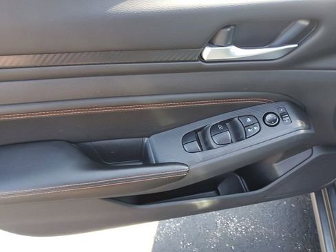 Certified 2022 Nissan Altima 2.5 SR w/ Midnight Edition Package FWD image 20