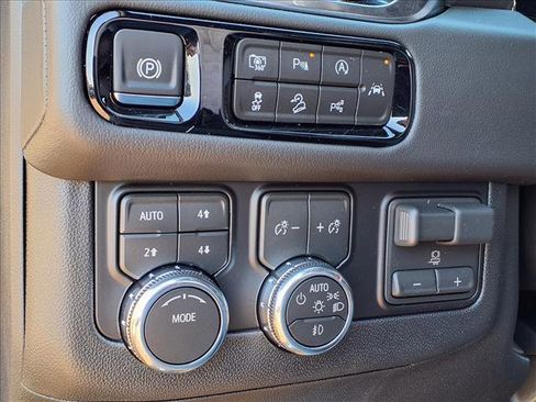 New 2026 GMC Yukon Elevation w/ Elevation Premium Package image 15