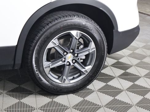 Used 2025 Chevrolet Blazer LT image 50