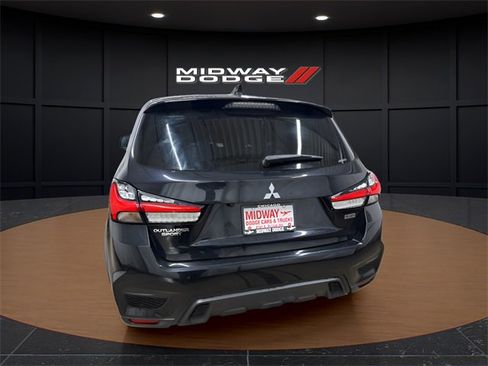 Used 2022 Mitsubishi Outlander Sport ES image 6