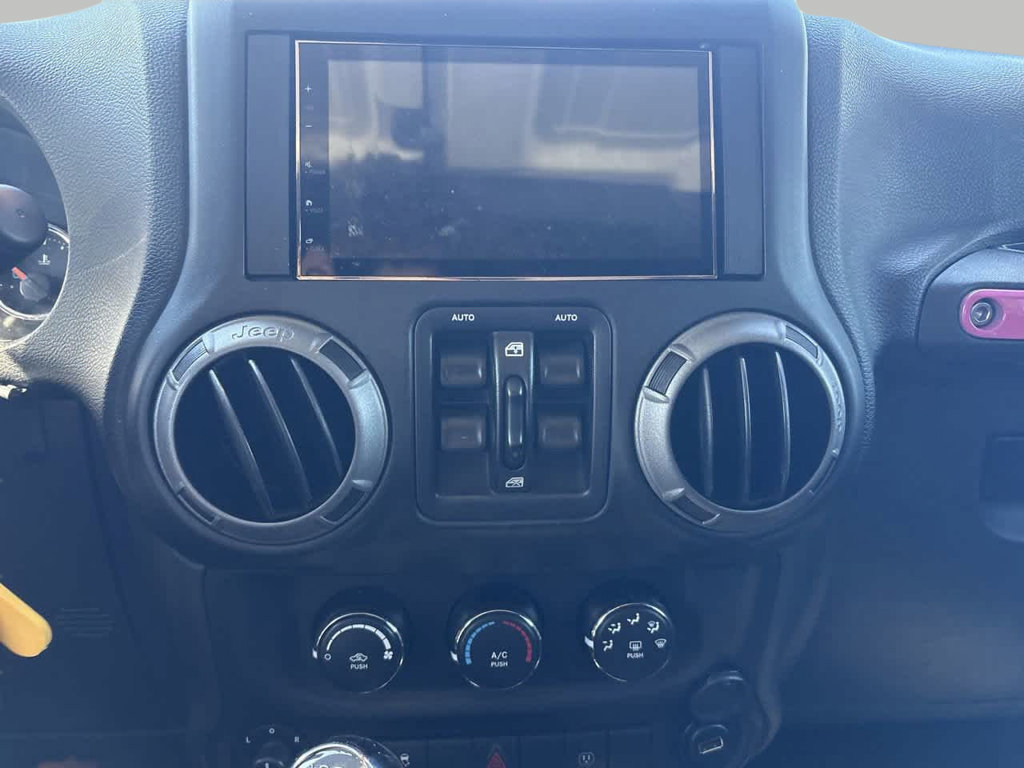 Used 2017 Jeep Wrangler Unlimited Sport AWD/4WD image 19