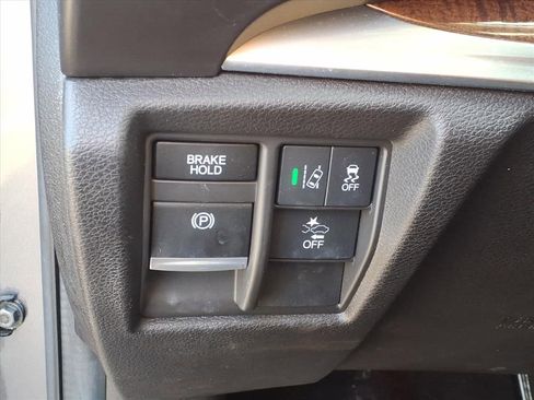 Used 2020 Acura MDX FWD image 32