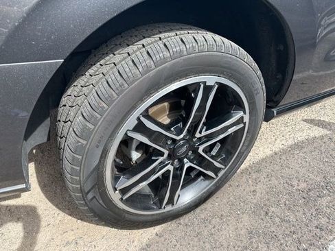 Used 2021 Ford Expedition Limited image 7