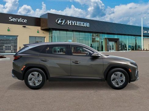 New 2026 Hyundai Tucson Blue SE AWD/4WD image 7