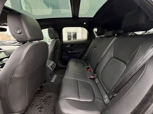 Used 2019 Jaguar F-PACE S AWD/4WD image 25