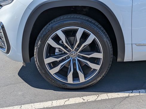 Used 2021 Volkswagen Atlas SEL R-Line AWD/4WD image 13
