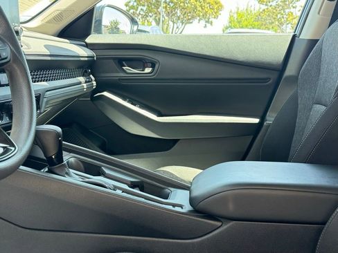 Used 2024 Honda Accord EX image 10