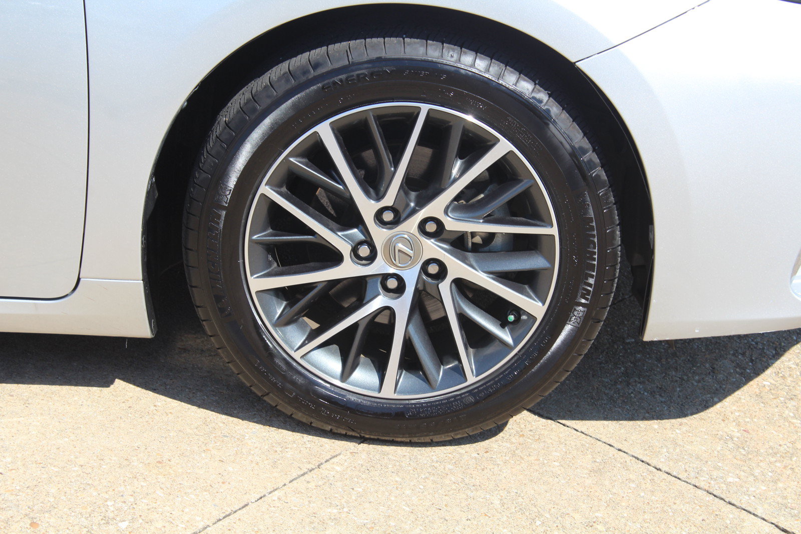 Used 2017 Lexus ES 350 w/ Luxury Package FWD image 3