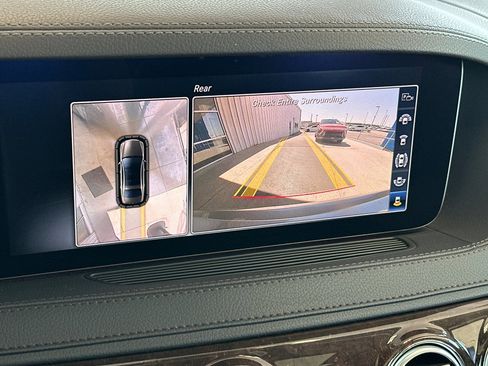 Used 2018 Mercedes-Benz S 560 Sedan image 19
