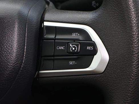 Used 2025 Jeep Compass Sport w/ Mopar Graphics Package image 24