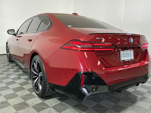 Certified 2024 BMW 540i xDrive 540i xDrive w/ Premium Package image 8