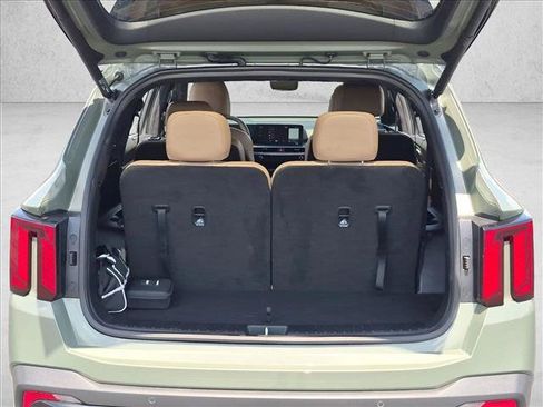 Used 2026 Kia Sorento SX Prestige w/ Olive Brown Leather Package AWD/4WD image 6