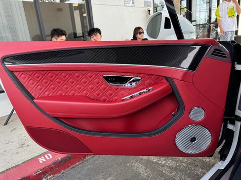 Used 2022 Bentley Continental GT Speed image 24