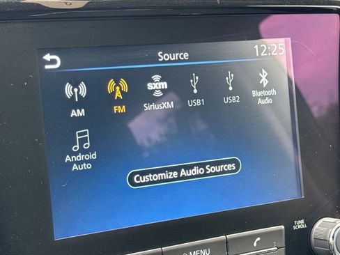 Used 2024 Nissan Frontier SV w/ SV Convenience Package image 23