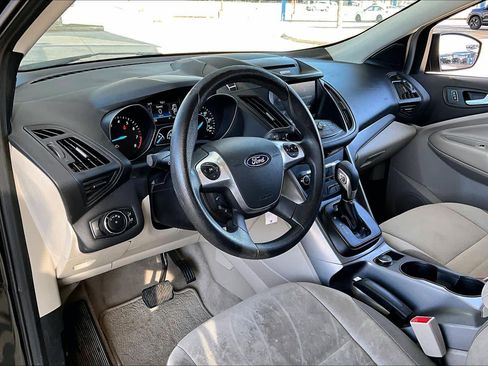 Used 2015 Ford Escape SE w/ Equipment Group 201A image 17