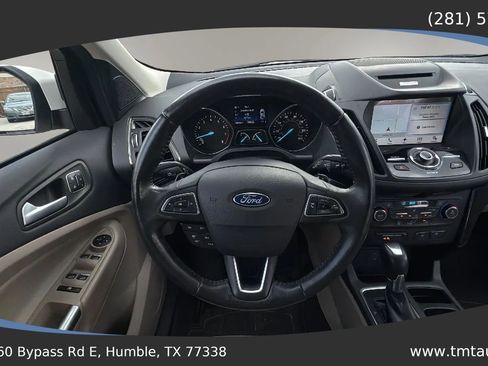 Used 2017 Ford Escape Titanium AWD/4WD image 9