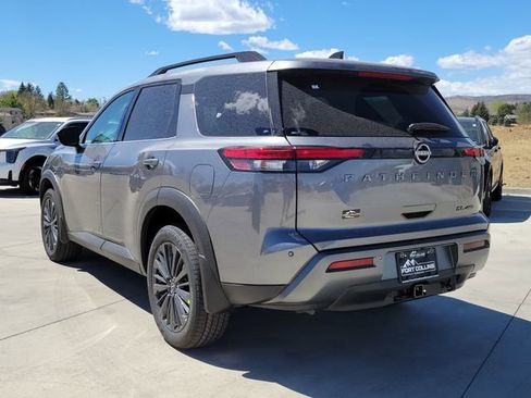 New 2026 Nissan Pathfinder SL image 3
