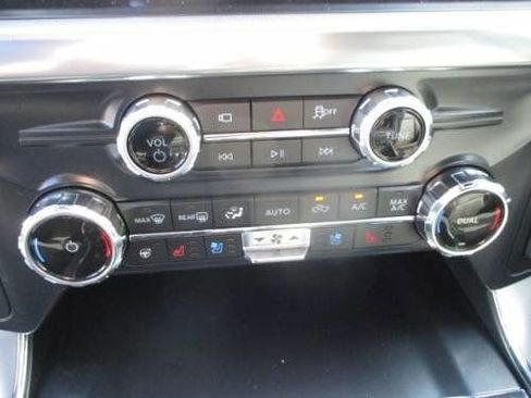 New 2025 Ford F150 Lariat w/ Equipment Group 501A Mid image 14