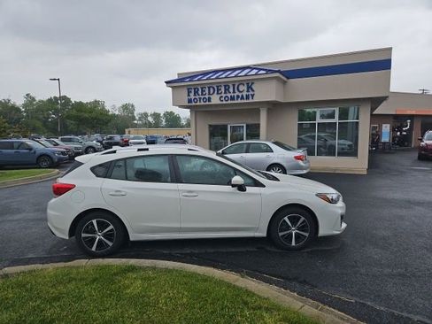 Used 2019 Subaru Impreza 2.0i Premium w/ Eyesight & BSD/Rcta & SRF AWD/4WD image 3