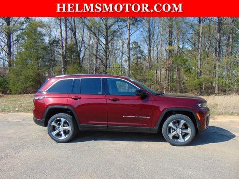 New 2026 Jeep Grand Cherokee Limited AWD/4WD image 13