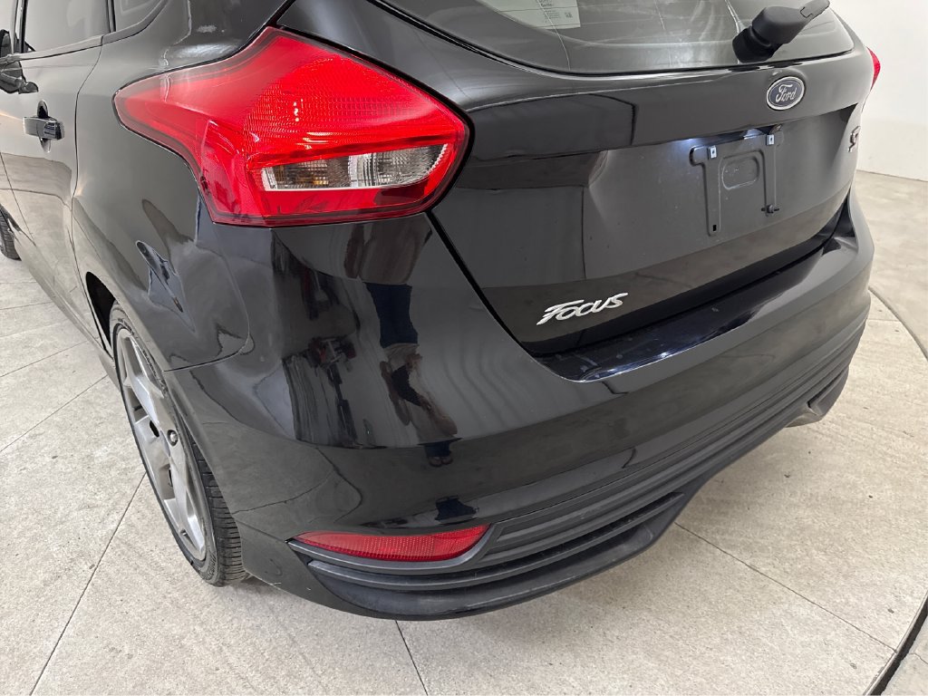Used 2017 Ford Focus ST FWD image 24