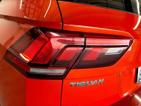 Used 2018 Volkswagen Tiguan S FWD image 25