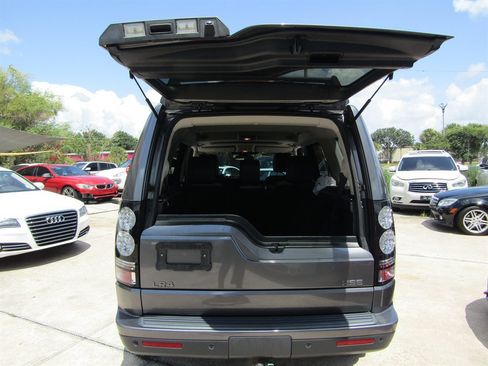 Used 2016 Land Rover LR4 HSE AWD/4WD image 8