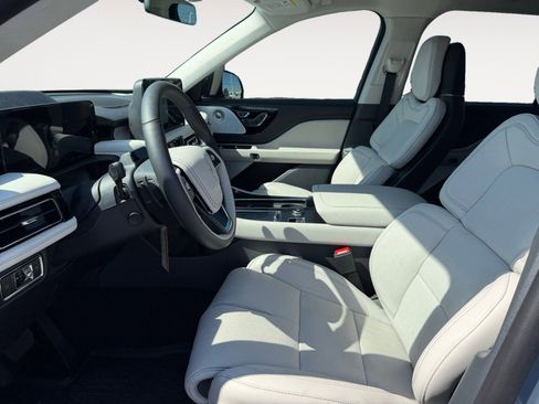 New 2026 Lincoln Aviator Reserve AWD/4WD image 9