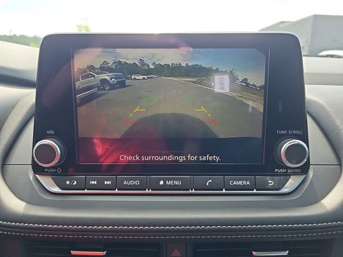 Used 2024 Nissan Rogue SV w/ SV Premium Package FWD image 27