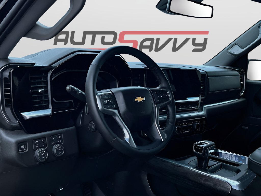 Used 2026 Chevrolet Silverado 1500 LTZ AWD/4WD image 9