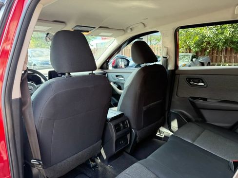 Used 2023 Nissan Rogue SV AWD/4WD image 15