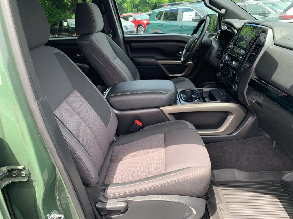 Certified 2024 Nissan Titan SV w/ SV Bronze Edition Package AWD/4WD image 31