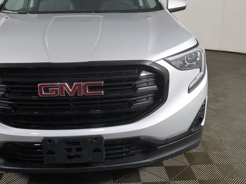 Used 2021 GMC Terrain SLT w/ Infotainment Package II AWD/4WD image 14