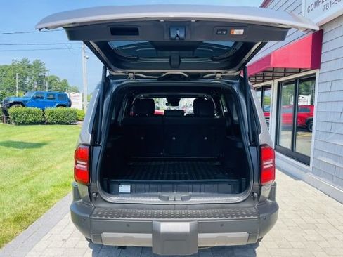 Used 2025 Toyota Land Cruiser w/ Premium Package AWD/4WD image 17