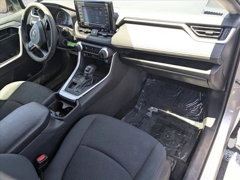 Used 2020 Toyota RAV4 LE w/ All Weather Liner Package AWD/4WD image 28