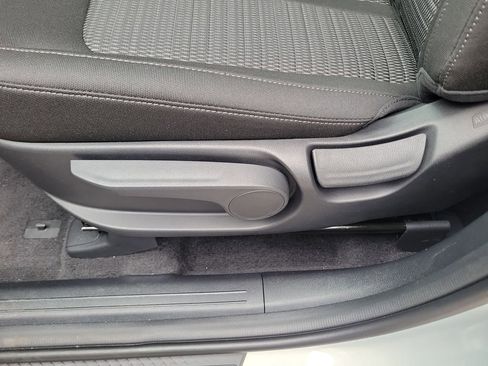 New 2026 Kia Sorento LX FWD image 23