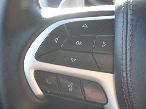 Used 2019 Jeep Grand Cherokee Summit AWD/4WD image 17