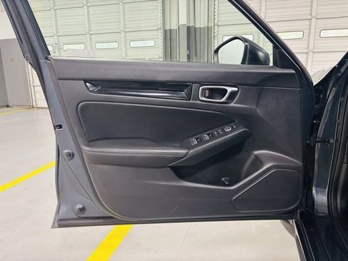 Used 2023 Honda Civic EX-L image 27